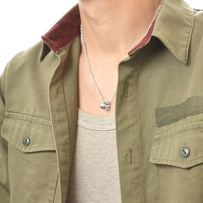 シルバーネックレス