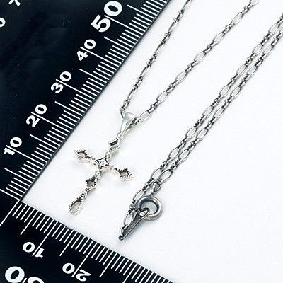 シルバーネックレス