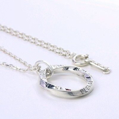 シルバーネックレス