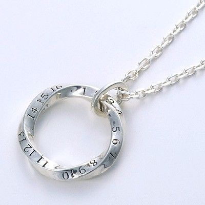 シルバーネックレス