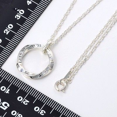 シルバーネックレス
