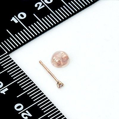 ピンクゴールドスタッドピアス