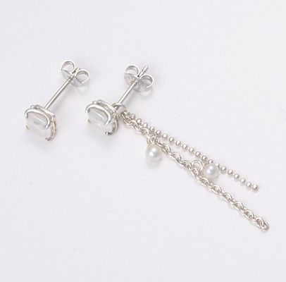 シルバースタッドピアス