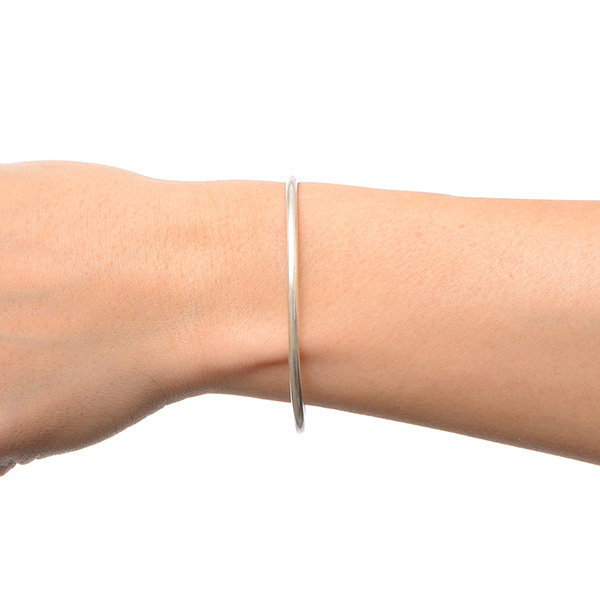 シルバーバングル