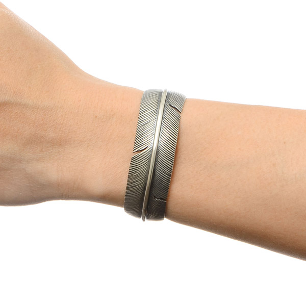 シルバーバングル