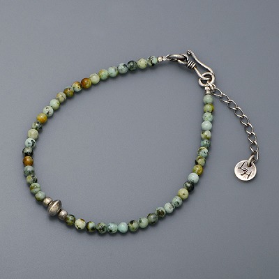 ビーズブレスレット