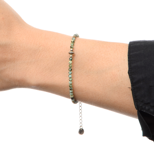 ビーズブレスレット