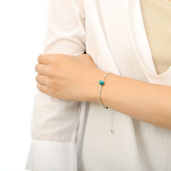 ビーズブレスレット