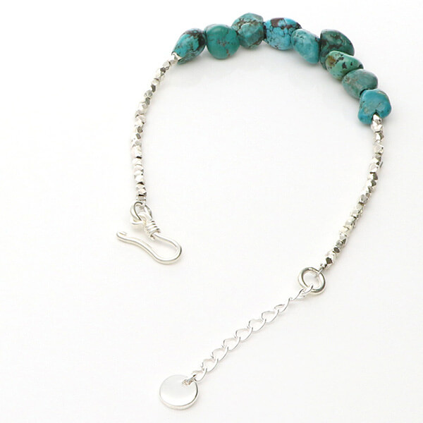 ビーズブレスレット