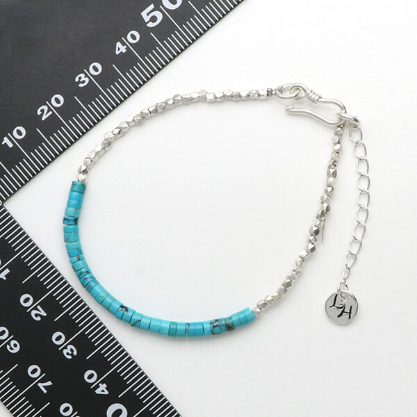 ビーズブレスレット