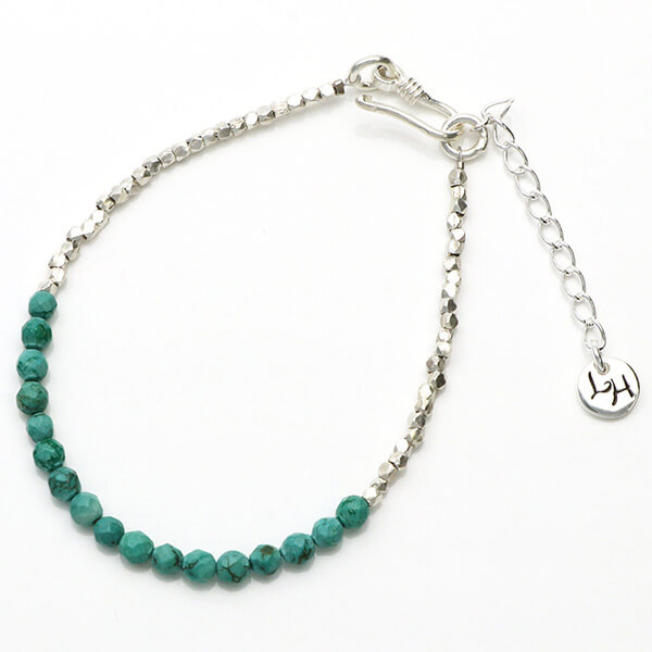 ビーズブレスレット