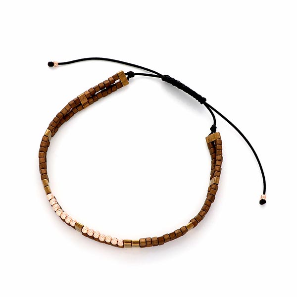 ウッドビーズブレスレット