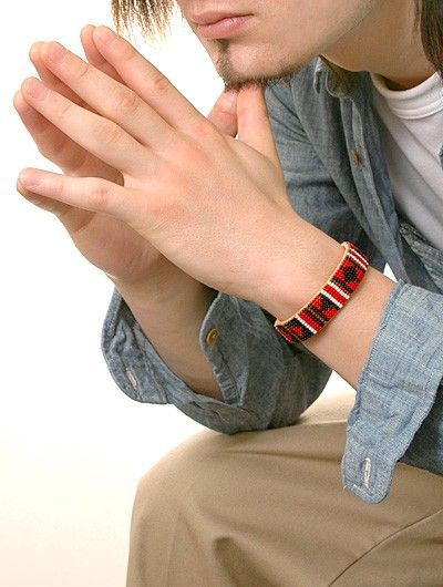 ビーズバングル