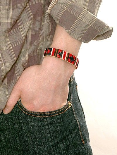 ビーズバングル