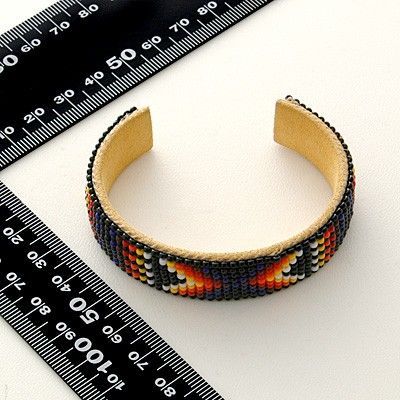 ビーズバングル