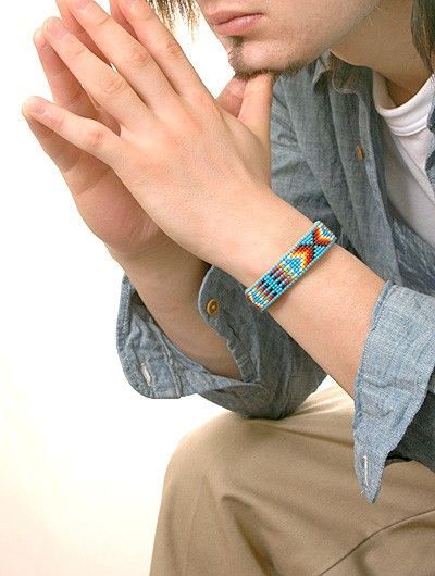 ビーズバングル