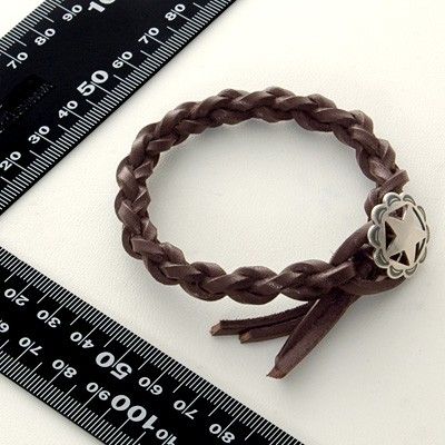 レザーブレスレット