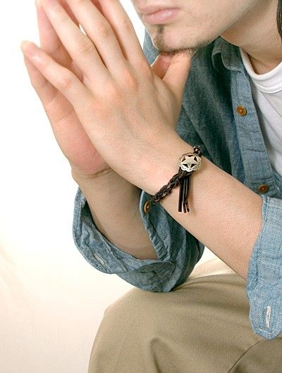 レザーブレスレット