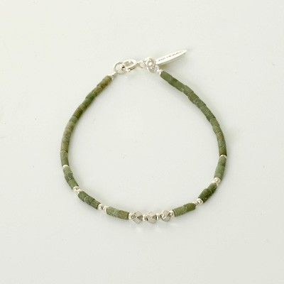 ビーズブレスレット