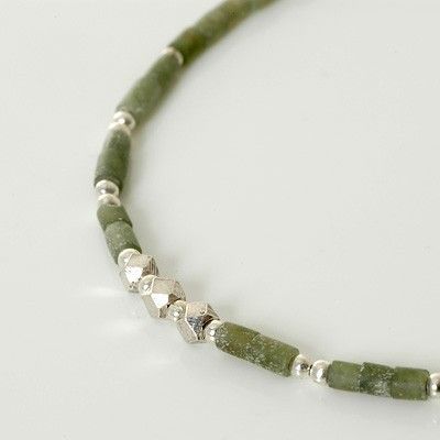 ビーズブレスレット