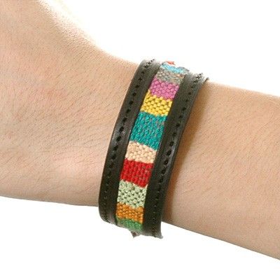 レザーブレスレット