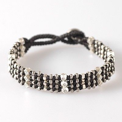 ビーズブレスレット