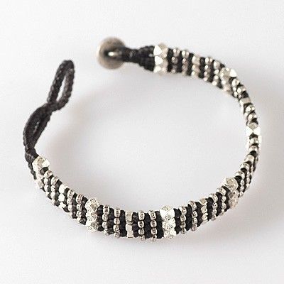 ビーズブレスレット