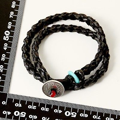 レザーブレスレット