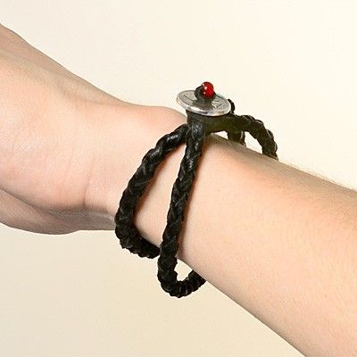 レザーブレスレット