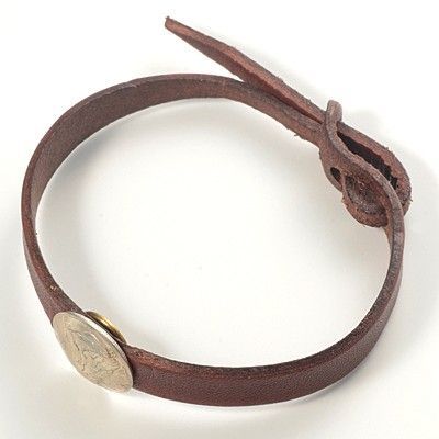 レザーブレスレット