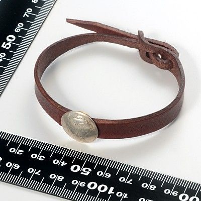 レザーブレスレット