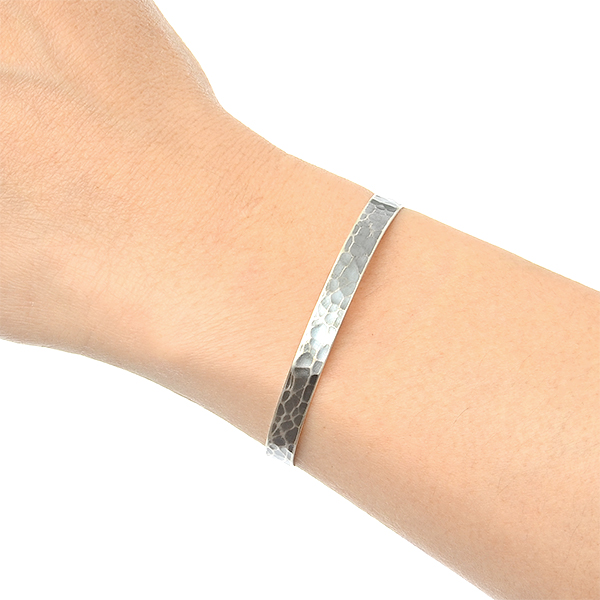 シルバーバングル