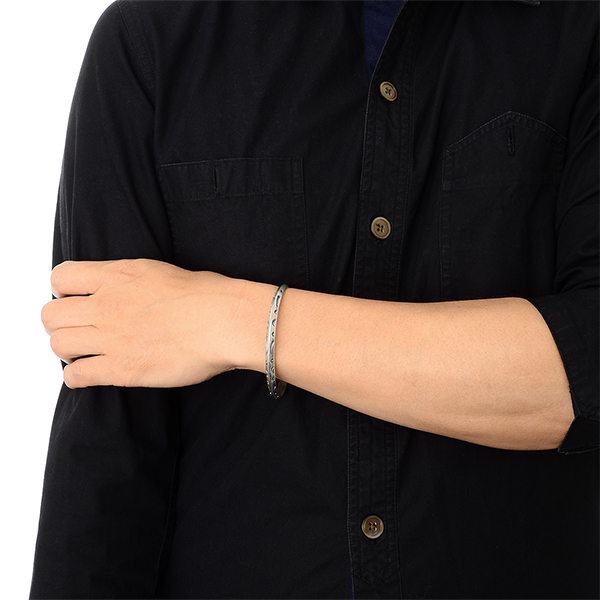 シルバーバングル