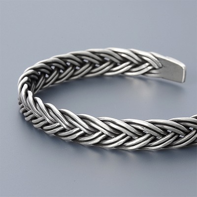 シルバーバングル