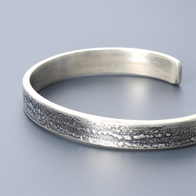 シルバーバングル