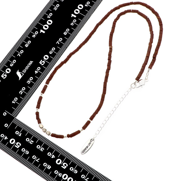 ビーズネックレス