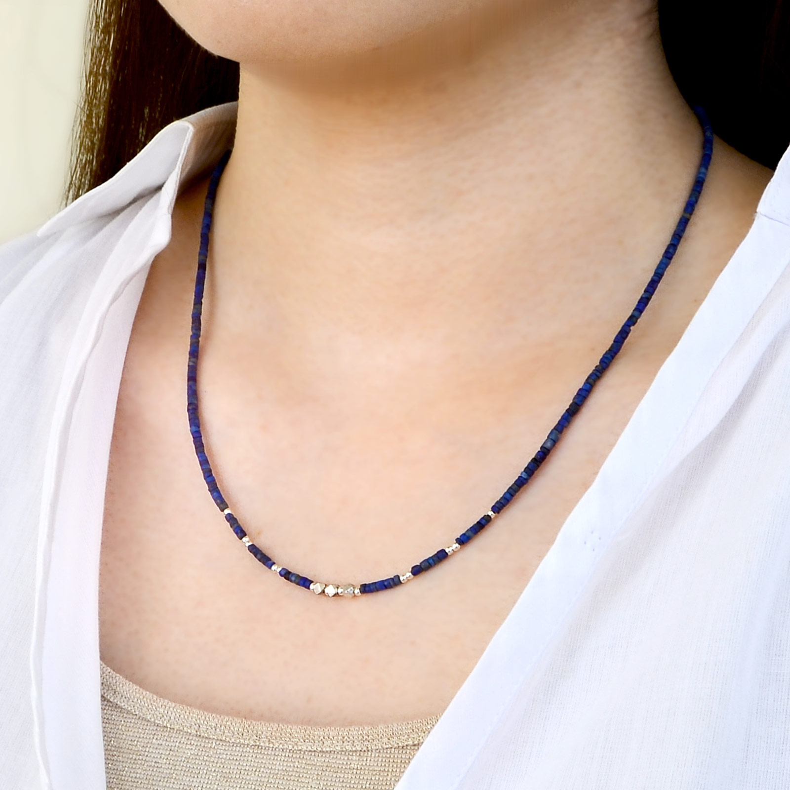 ビーズネックレス