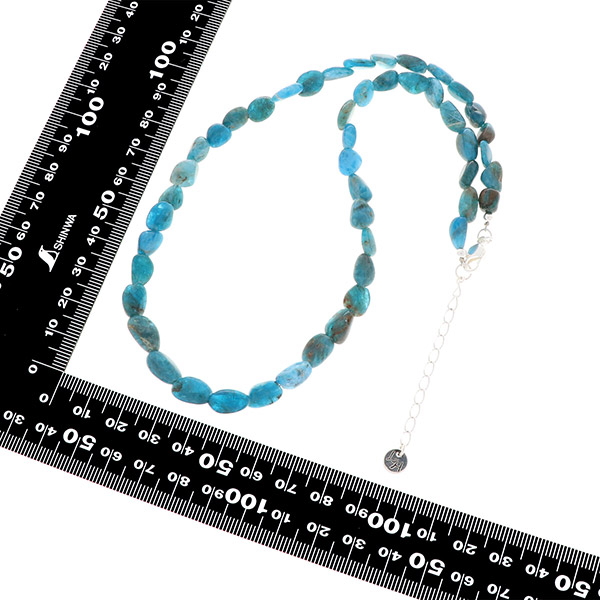 ビーズネックレス