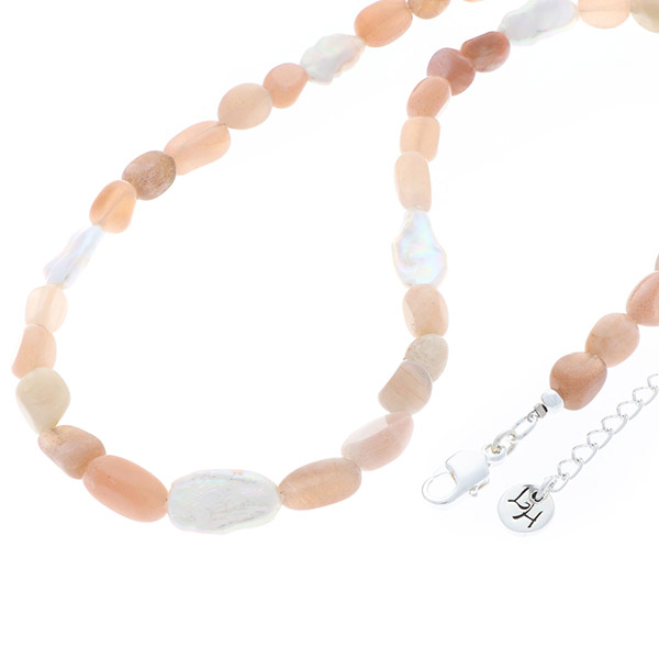 ビーズネックレス