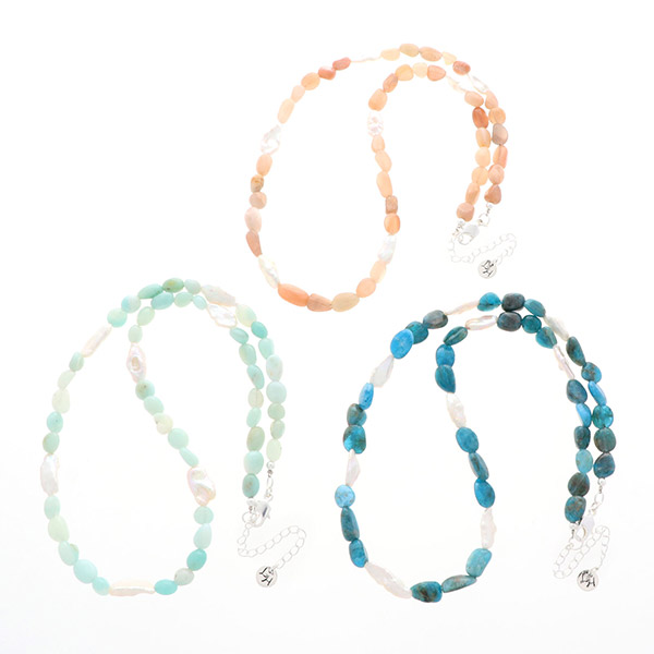 ビーズペアネックレス