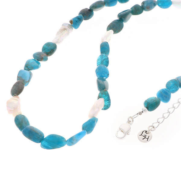 ビーズネックレス