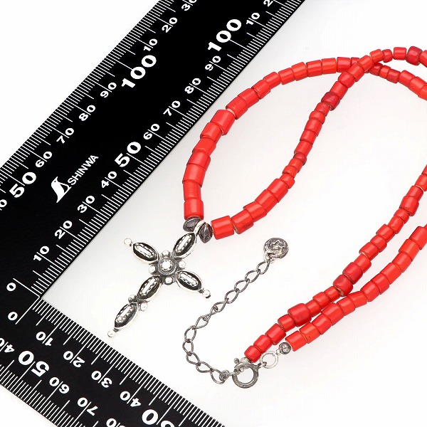 ビーズネックレス