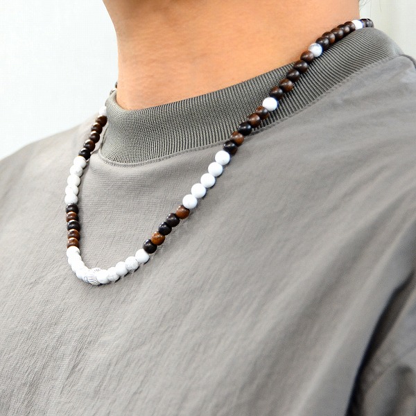 ビーズネックレス