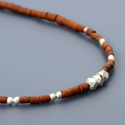 ストーンネックレス