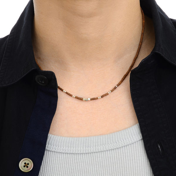 ストーンネックレス