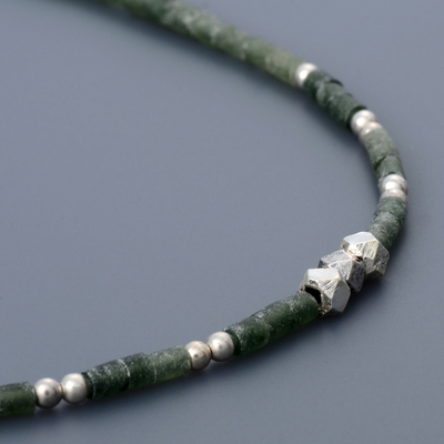 ストーンネックレス