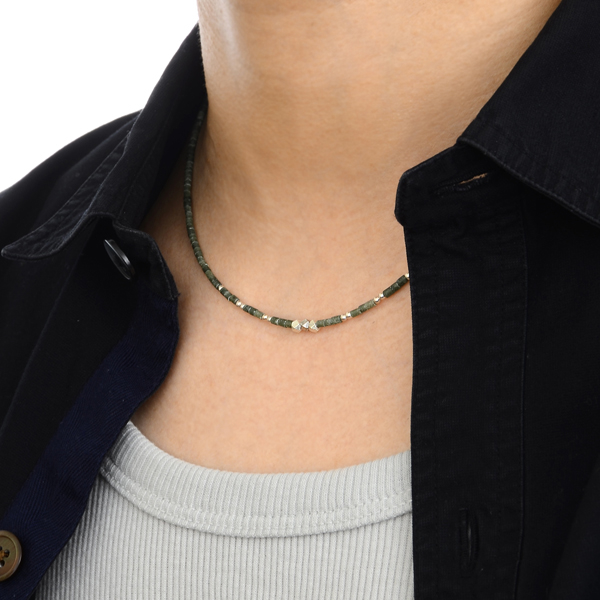 ストーンネックレス