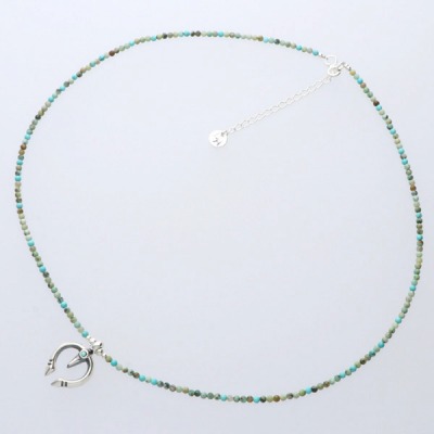 ビーズネックレス