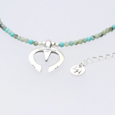 ビーズネックレス