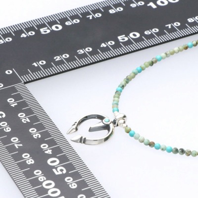 ビーズネックレス